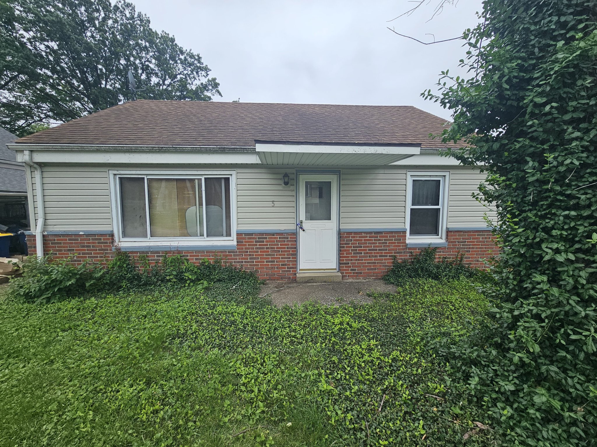 SAINT LOUIS House: 50 young drive
