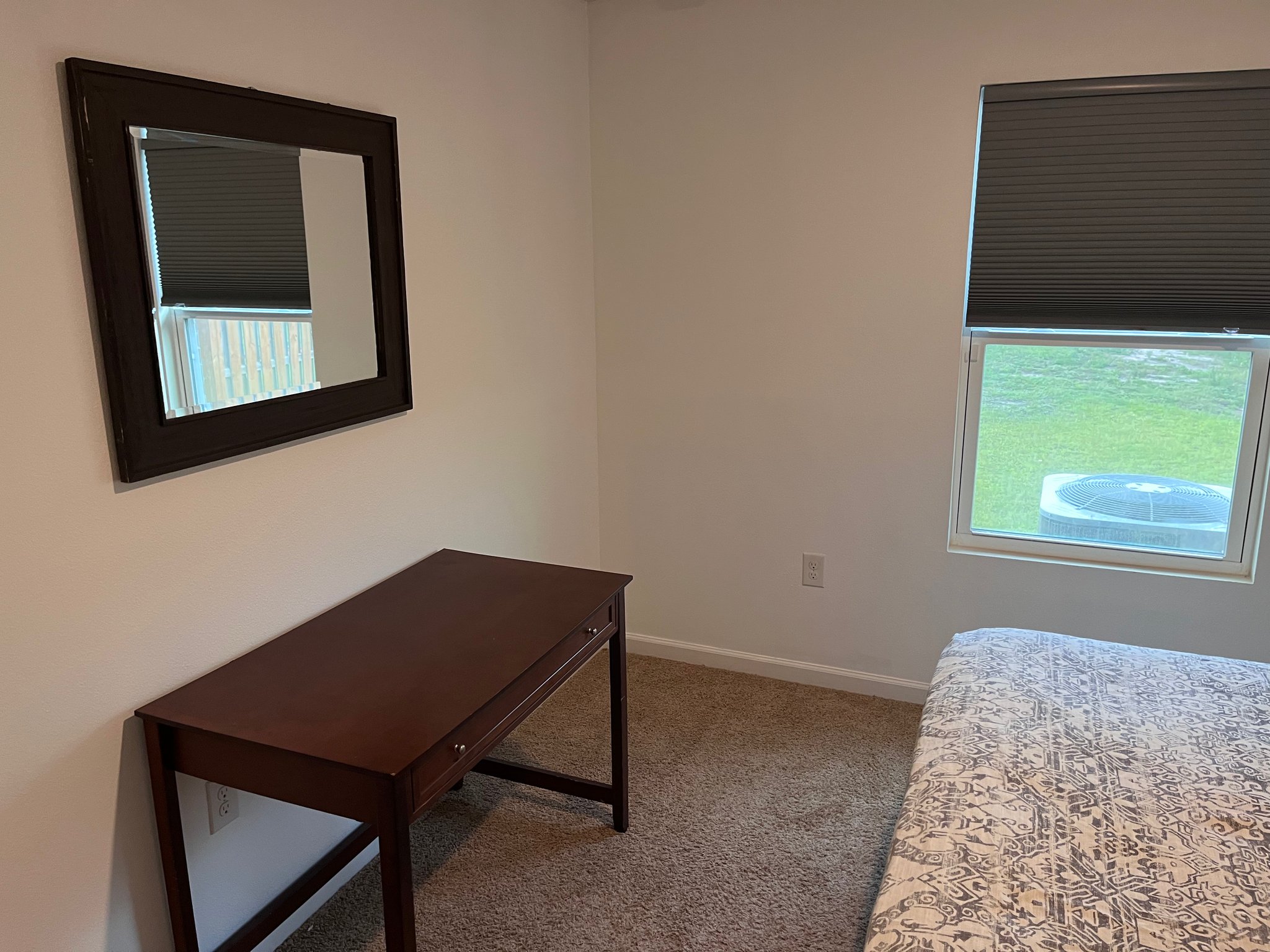 Crestview Single Room: 1103 Capocci Ct