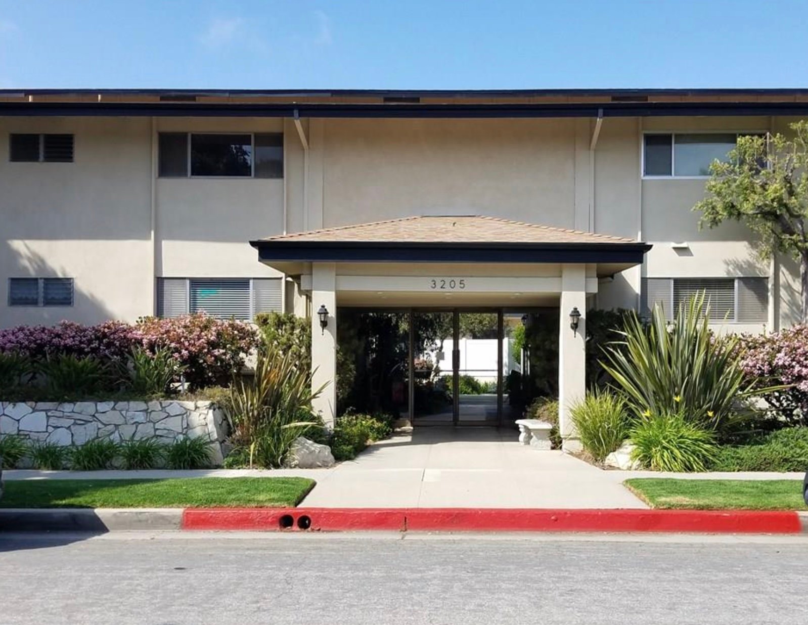 Torrance Condo: 3205 Merrill Drive