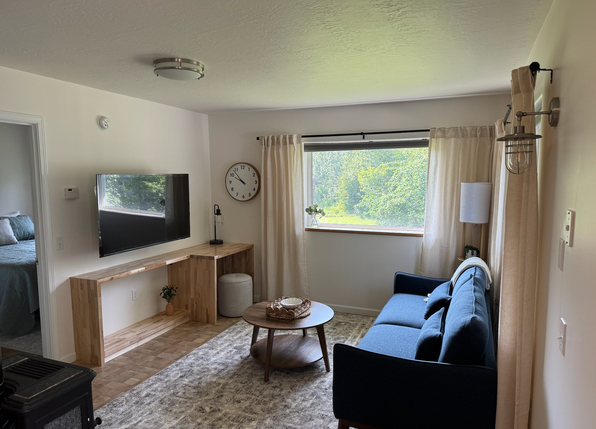 Palmer Apartment: 12100 E Woodstock Drive