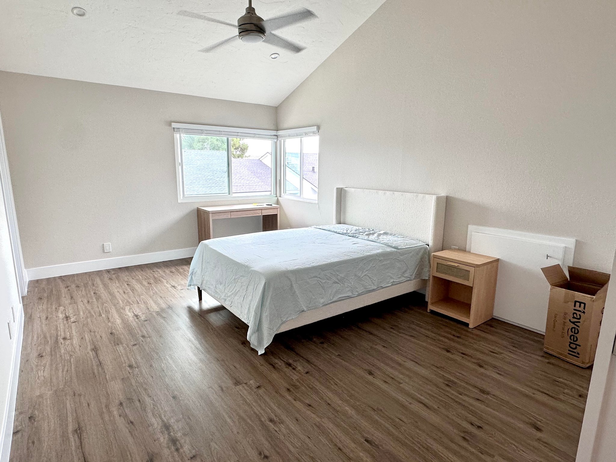 La Jolla Single Room: 3274 Caminito Ameca