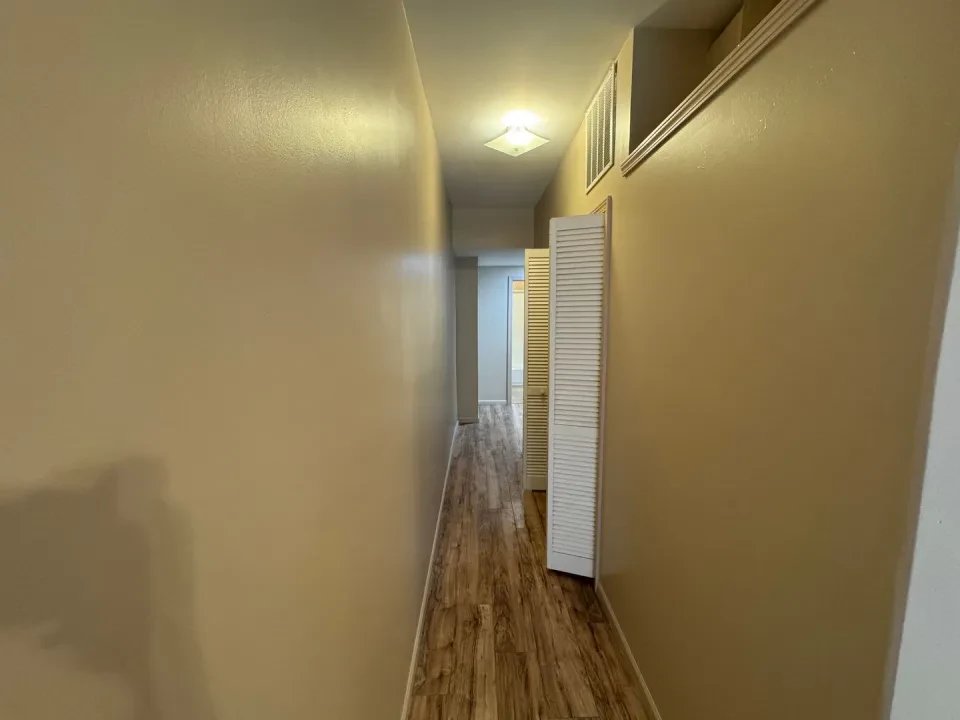 Chicago Apartment: 10212 South Doctor Martin Luther King Jr Drive