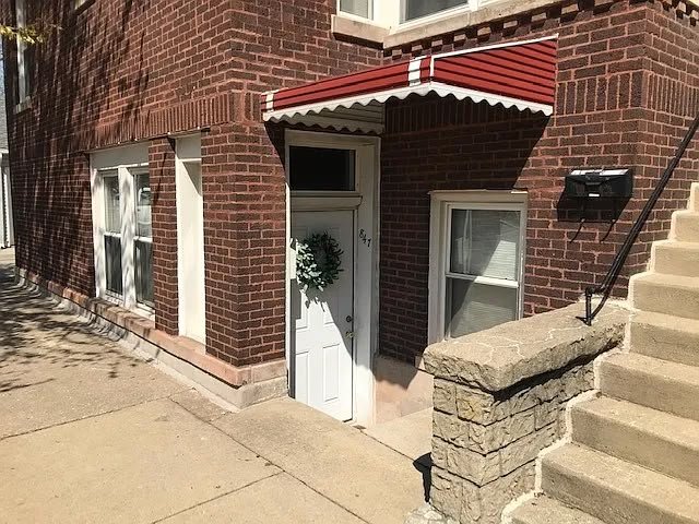 Forest Park Apartment: 847 Hannah Ave