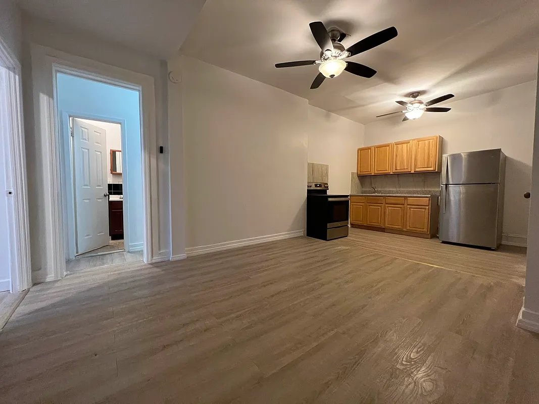 Brooklyn Apartment: 19 Cornelia St