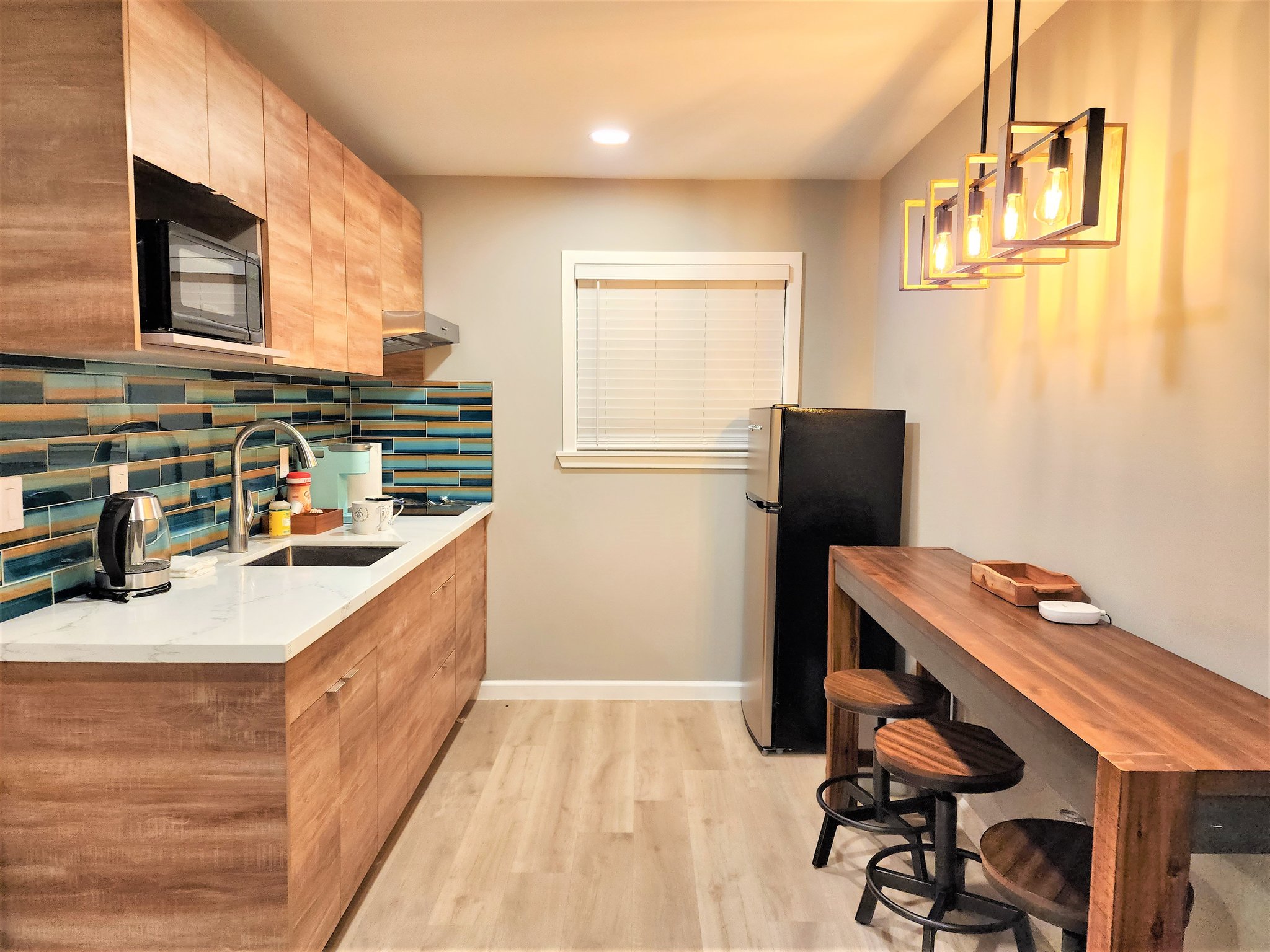 Lakeport Apartment: 2802 Lakeshore Blvd.