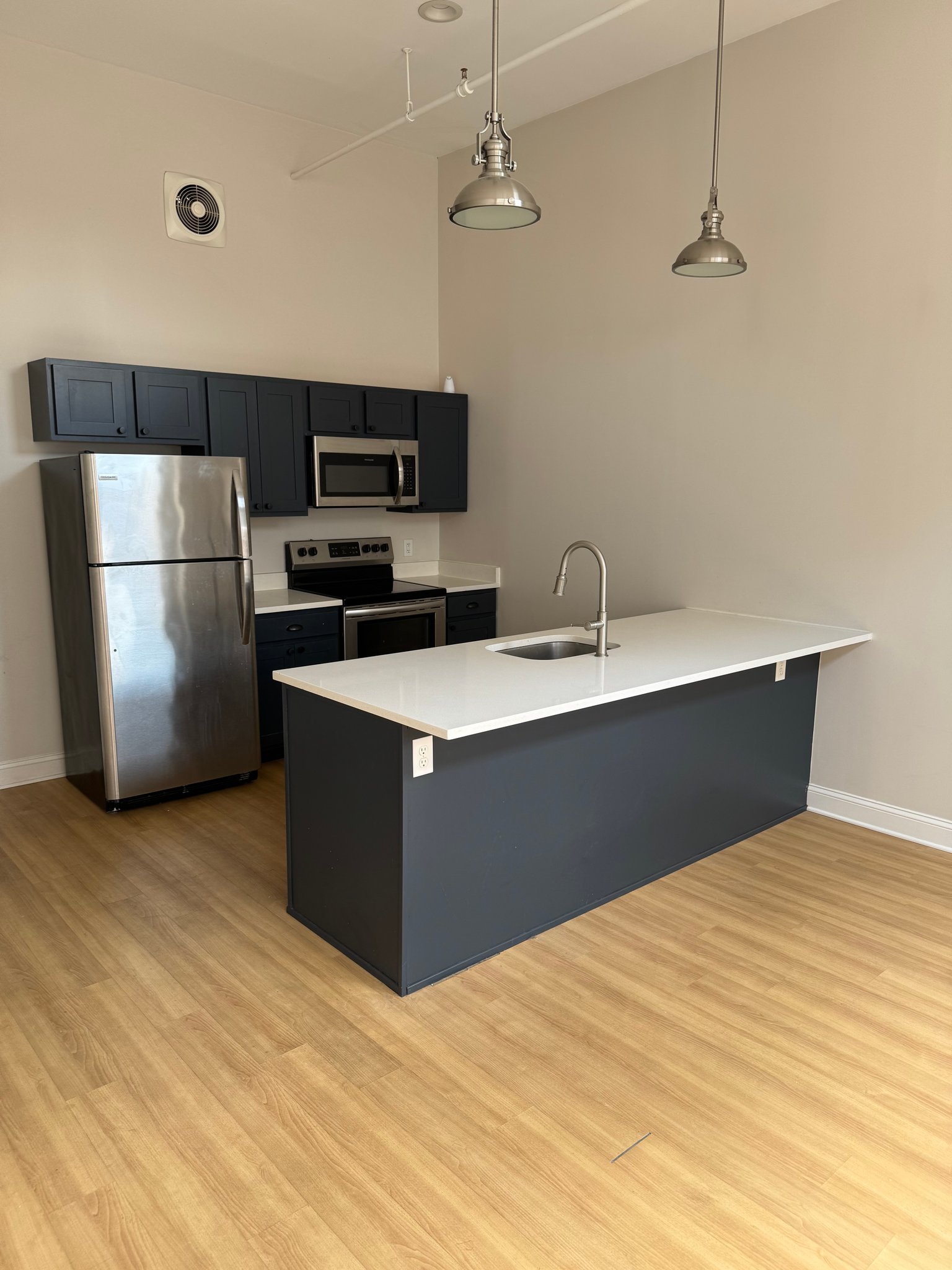 Schenectady Apartment: 148 Clinton Street