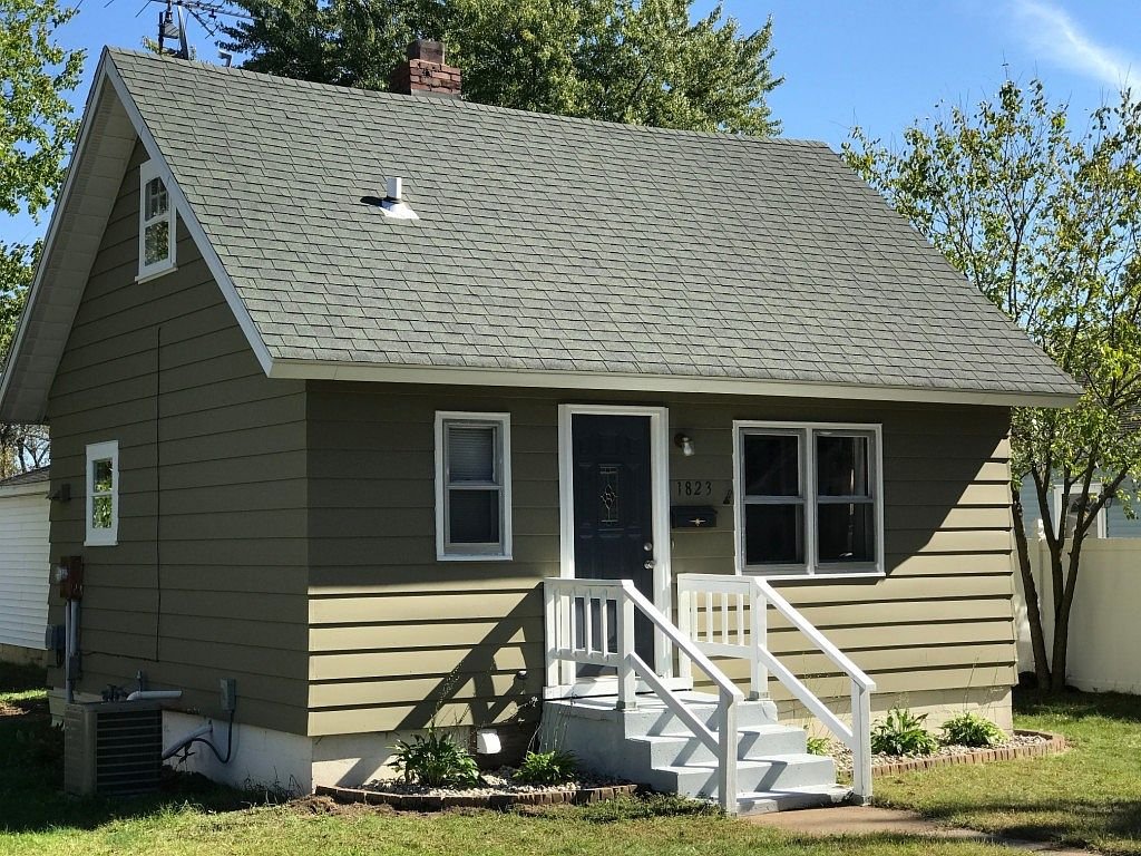Eau Claire House: 1823 8th St