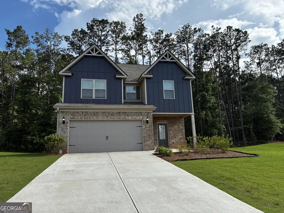 Jackson House: 109 Armory Creek Dr
