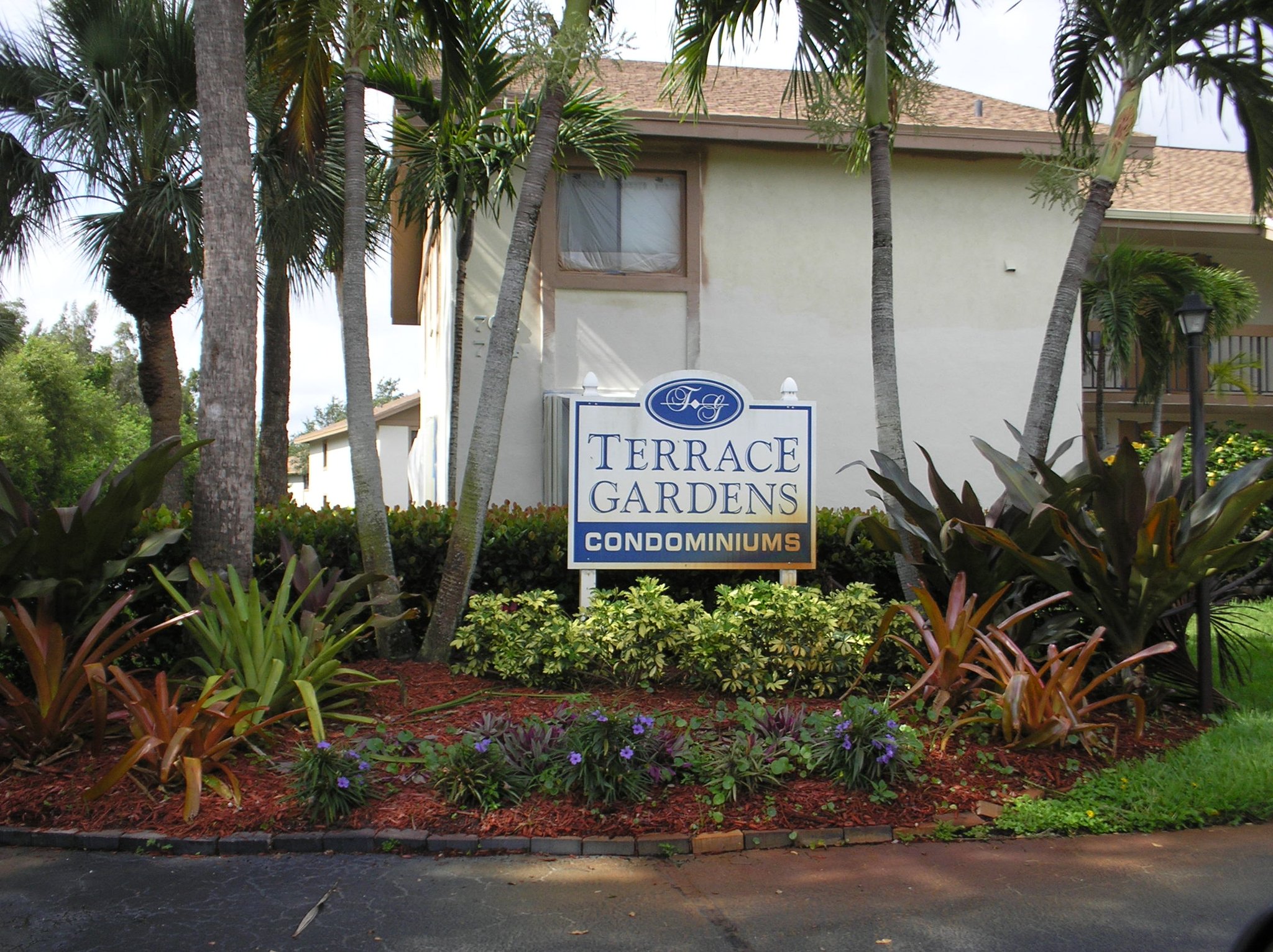 Stuart Condo: 714 NW Fork Road