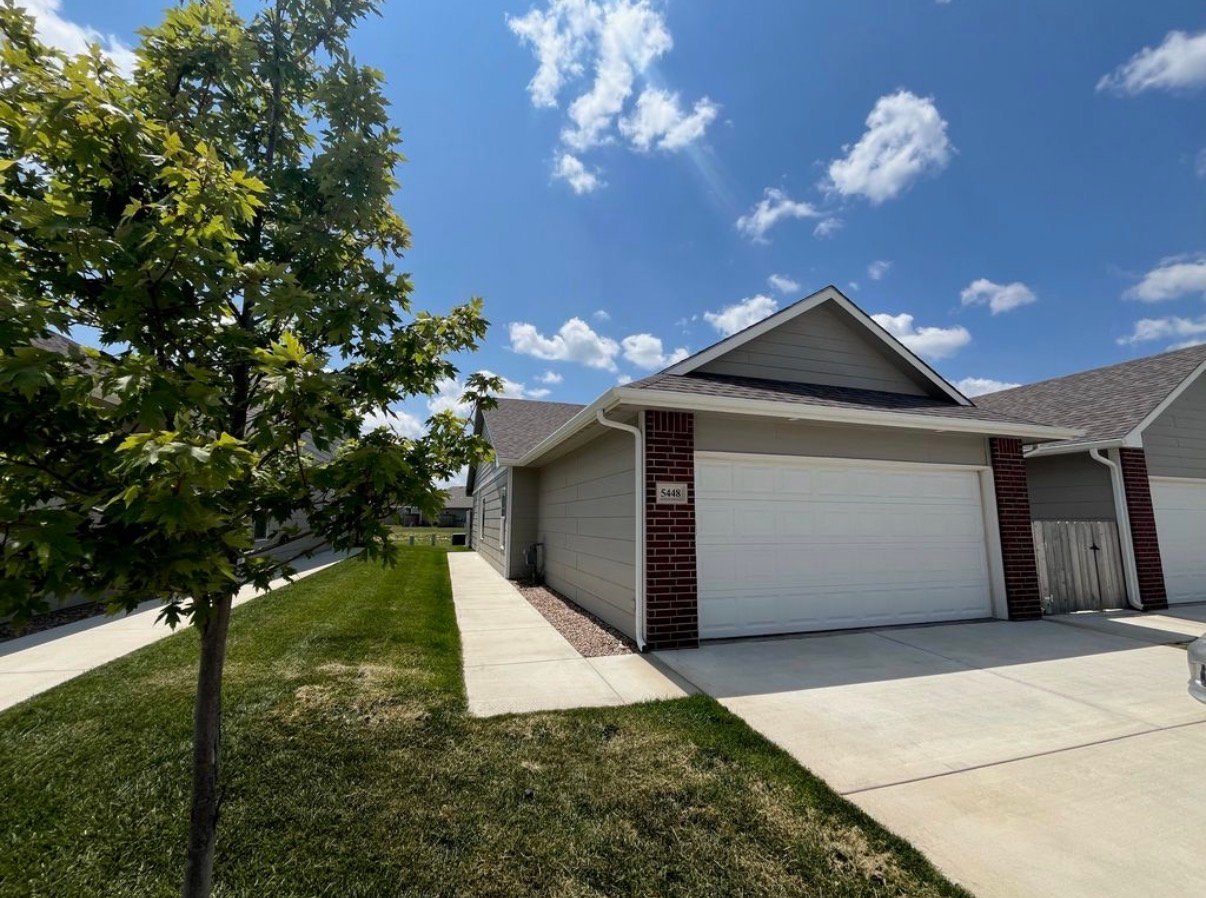 Wichita Townhome: 5448 Colburn Ct E
