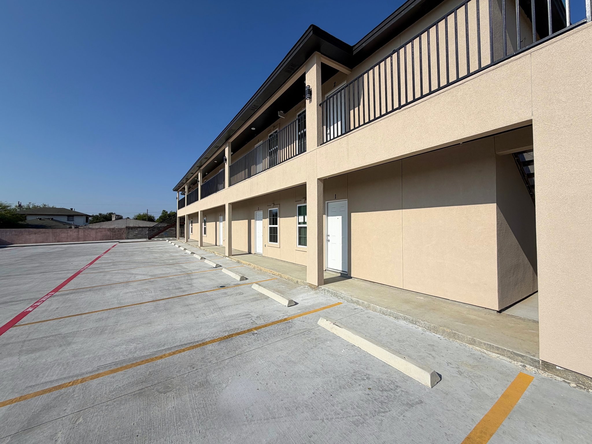 Laredo Apartment: 2909 San Luis