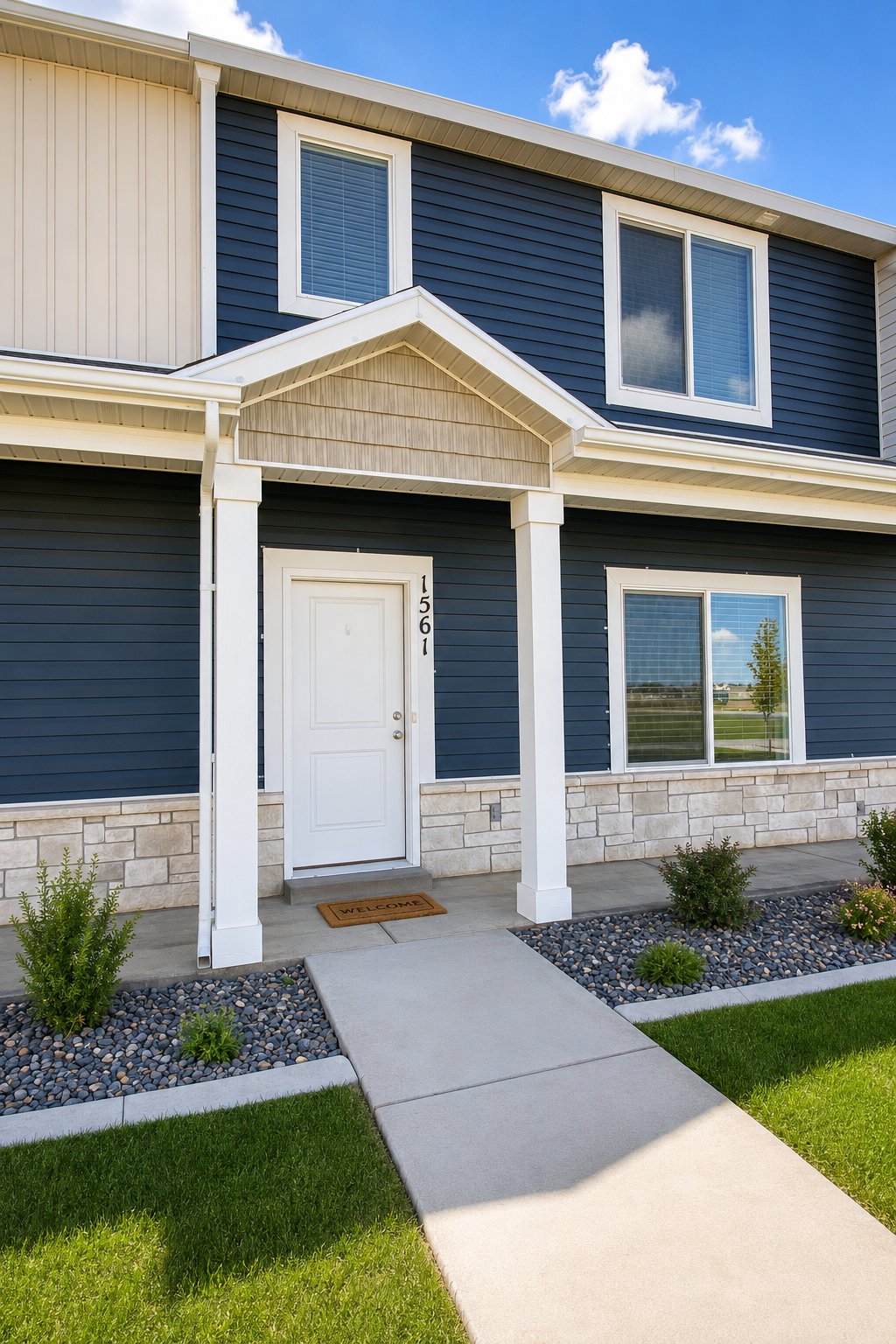 Hyrum Townhome: 1561 E 320 S