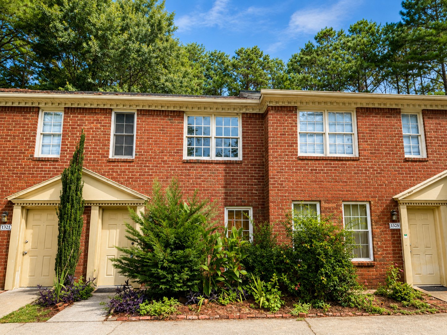 Norcross Townhome: 1323 Sweet Pine Dr