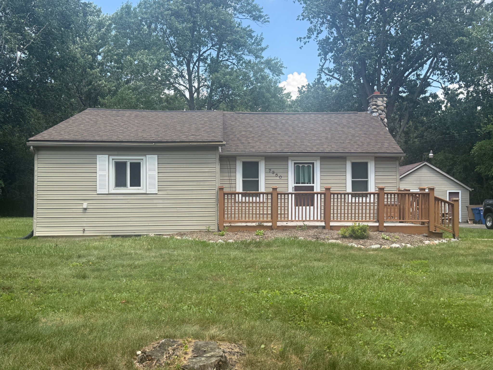 Waterford House: 7350 Pershing