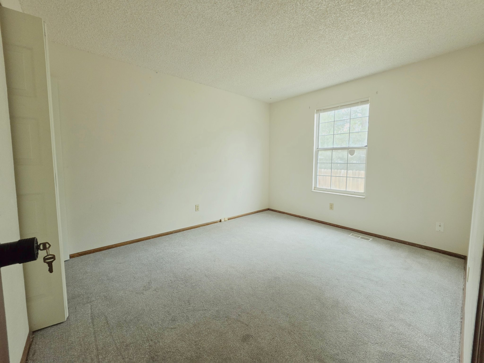 Aurora Single Room: 14333 E Warren Pl