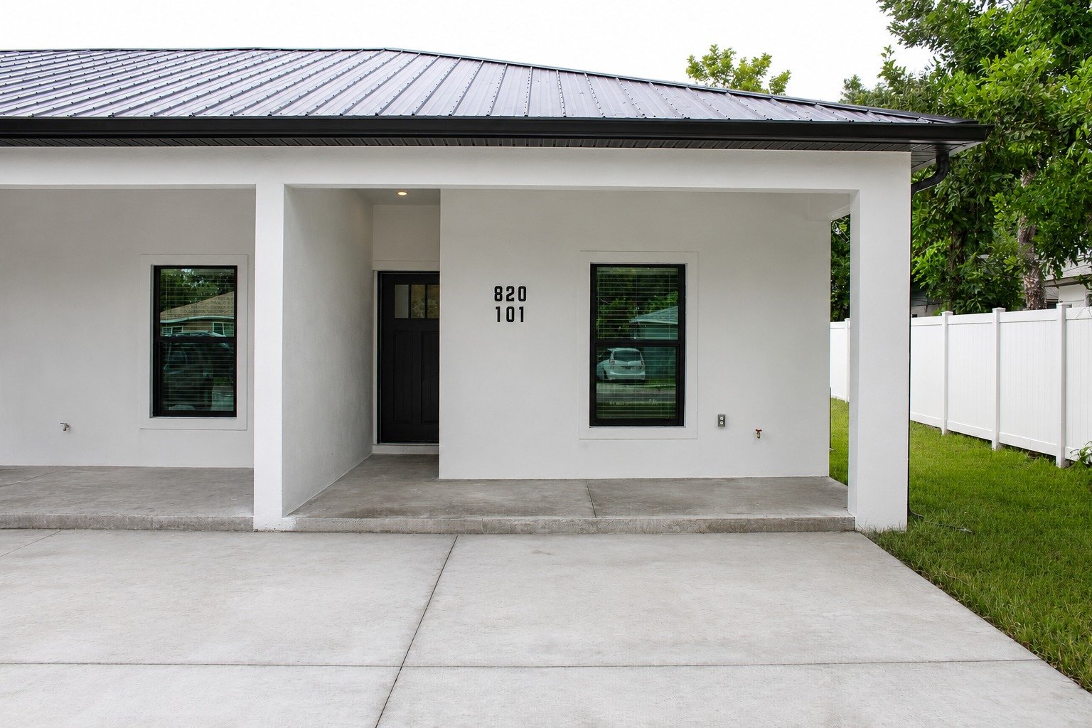 Bradenton Multiplex: 820 26th Ave E