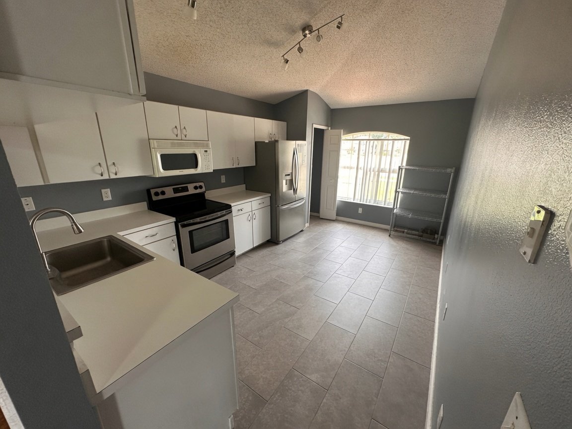 Orlando House: 12550 Castlemain Trl