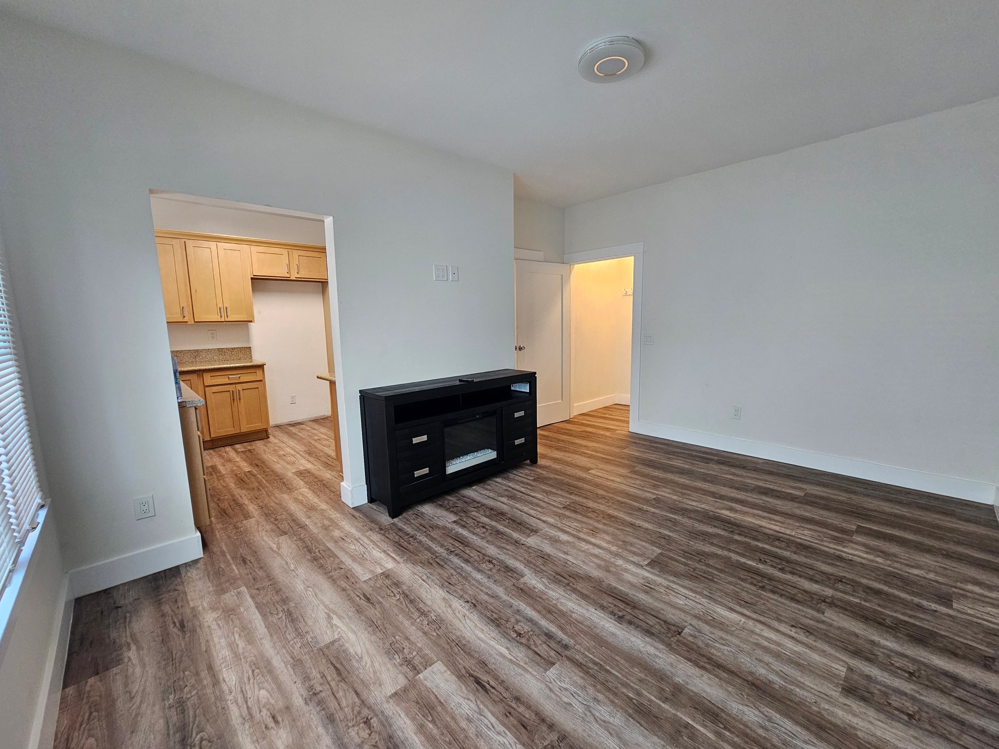 Long beach Apartment: 740 lime ave