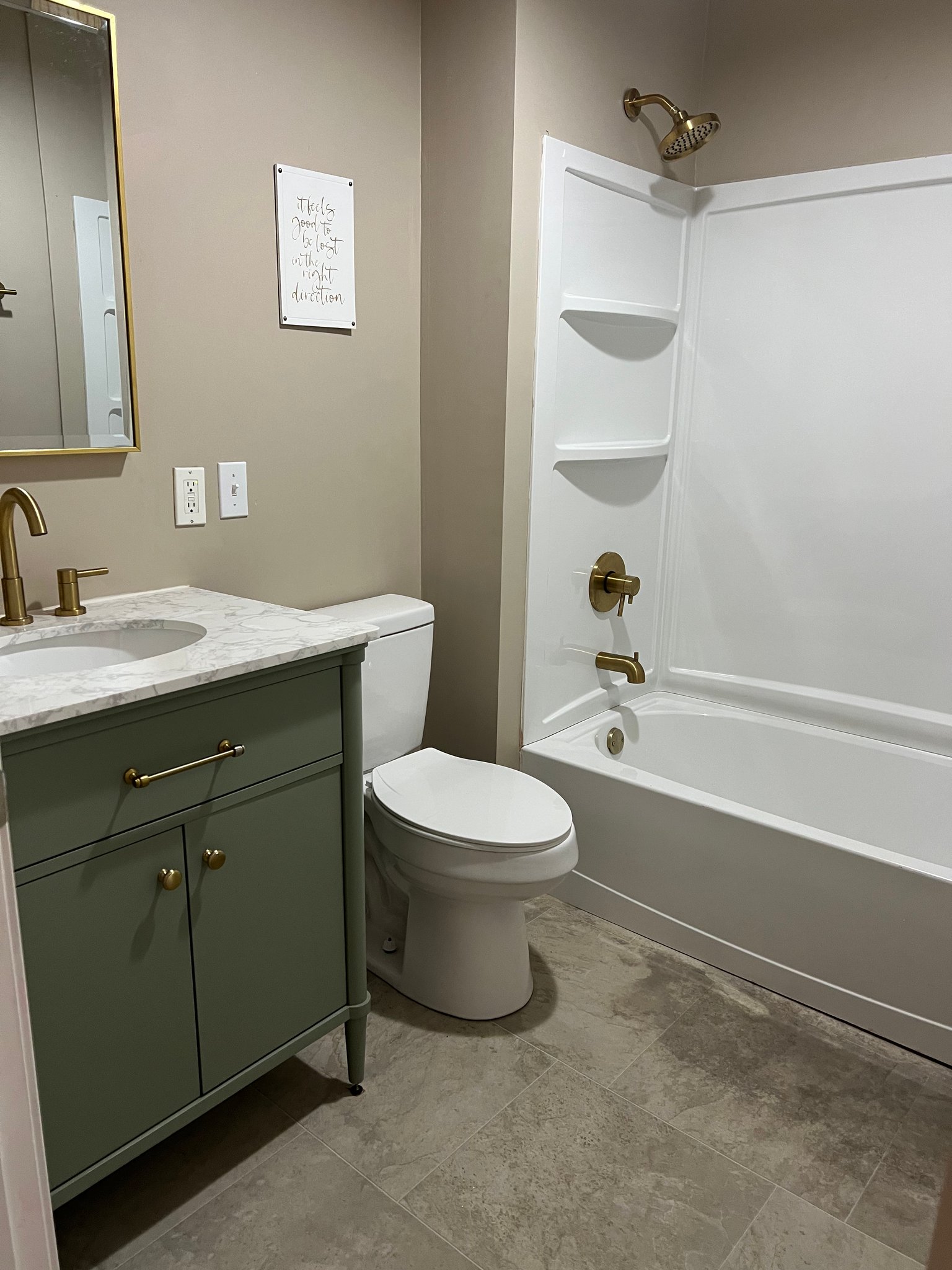 Williamson Apartment: 40 W 5th Ave