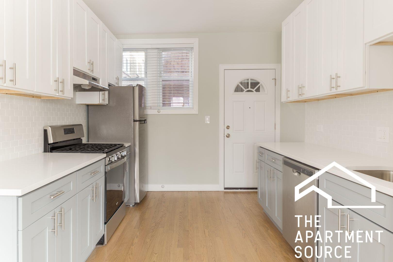 Chicago Condo: 4839 N Wolcott