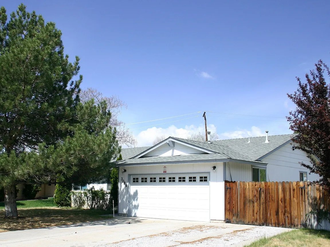 Sparks House: 3089 Meadowlands Ct