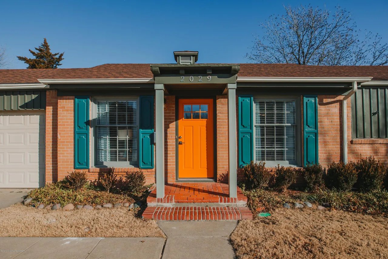 Amarillo House: 2029 S Fannin