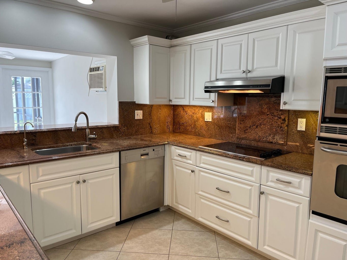 Boca Raton House: 1288 SW 7th Street