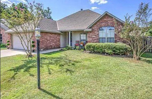 Haughton House: 302 Haguewood Circle