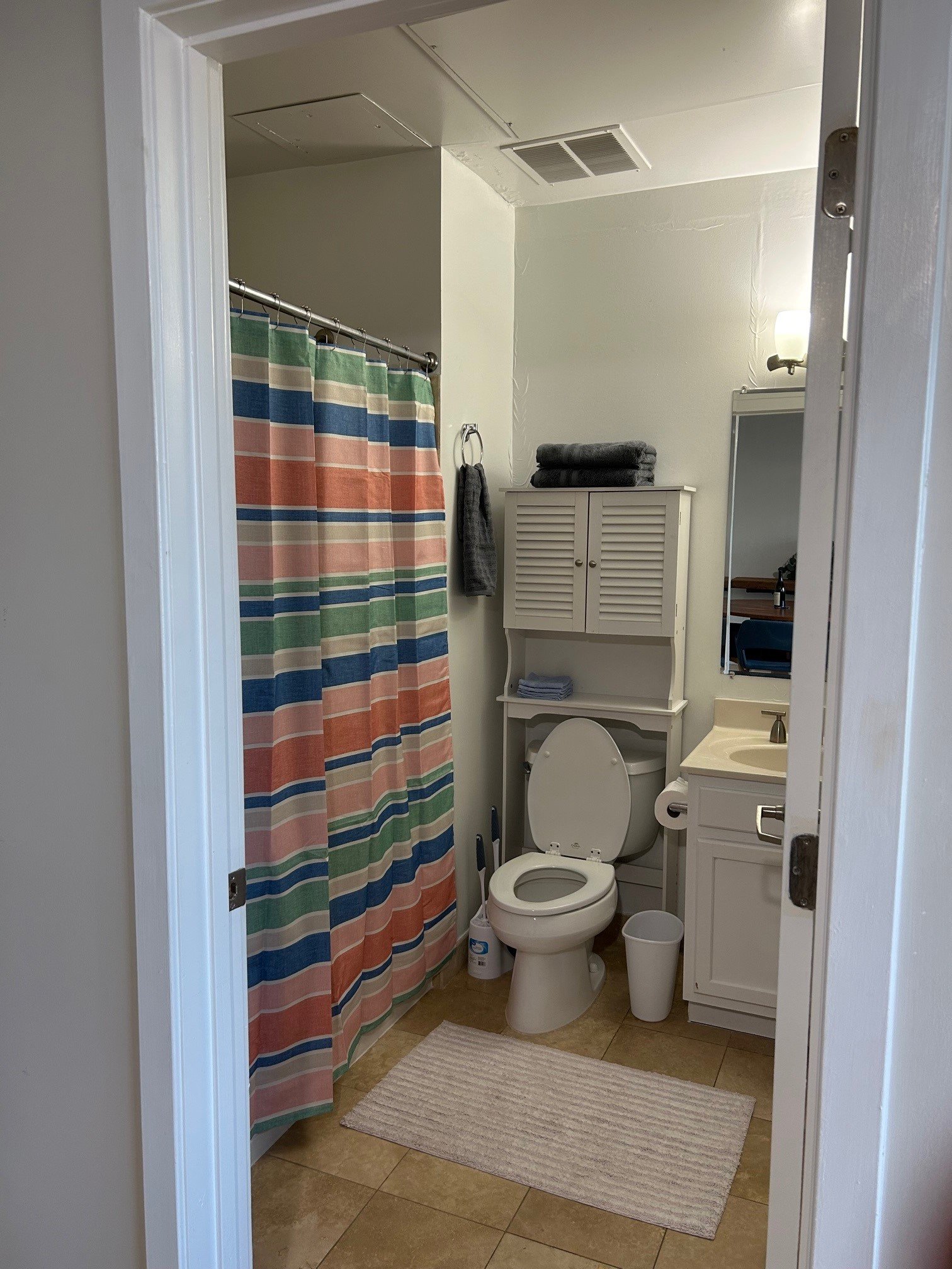Washington Condo: 5885 Colorado Ave NW