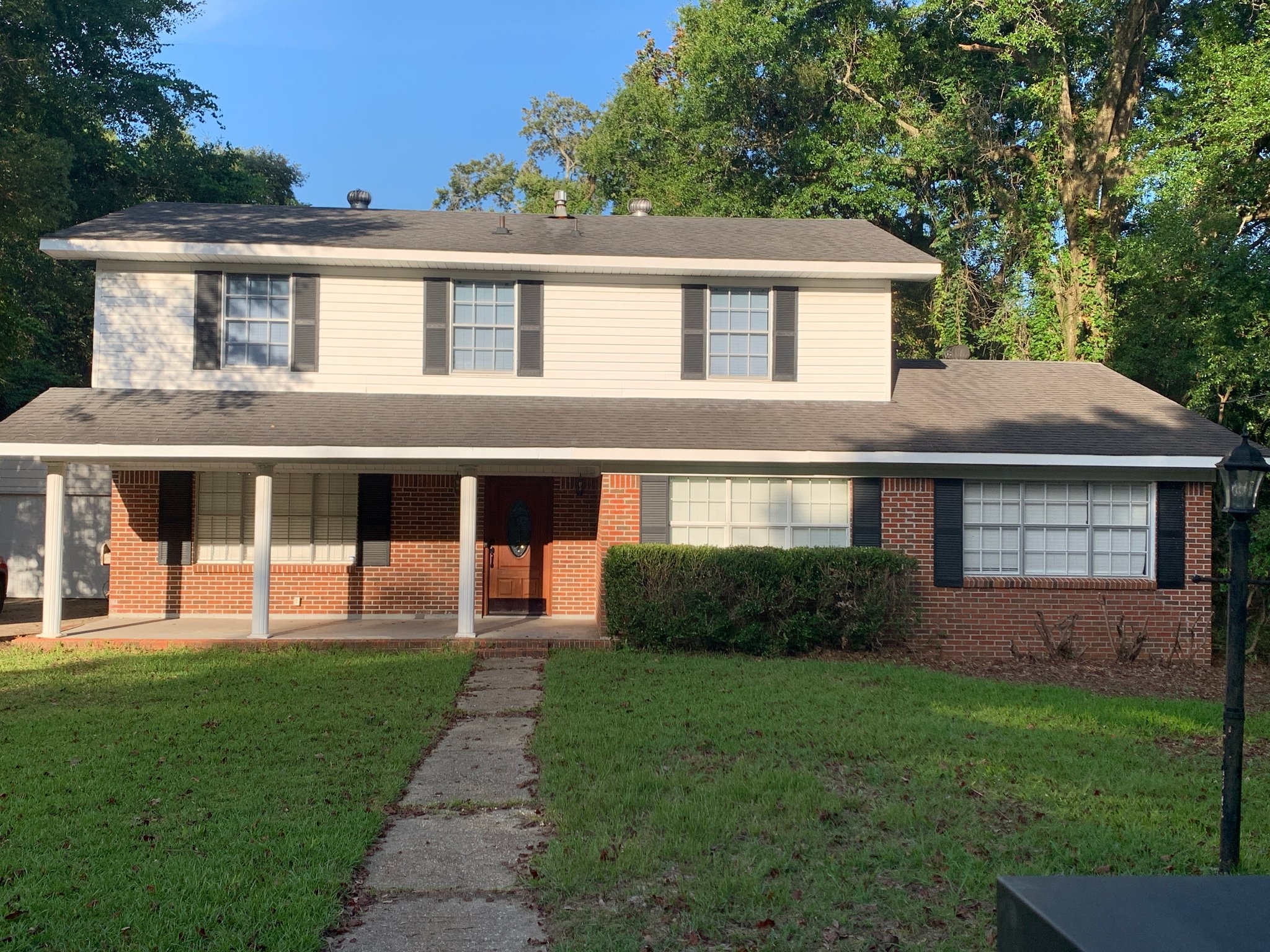 Mobile House: 1006 Fribourg Street