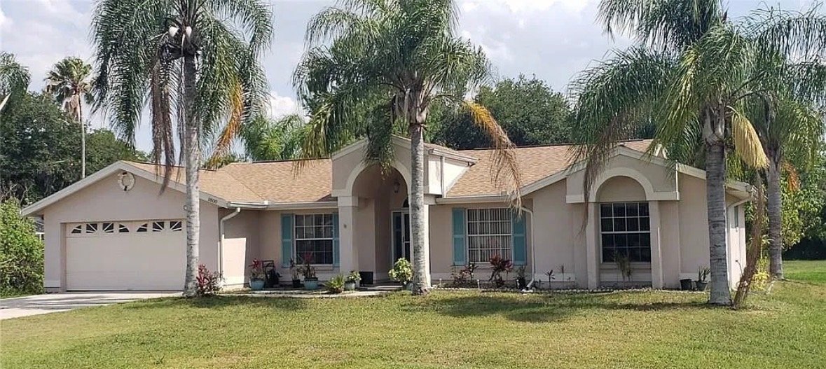 Kissimmee House: 1800 Evergreen Ct