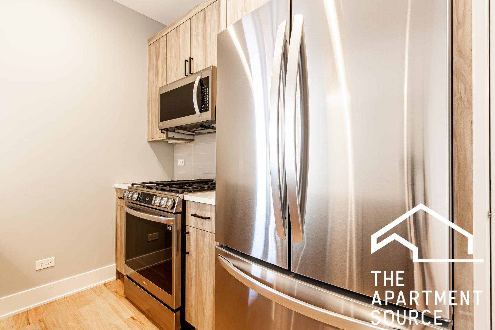 Chicago Condo: 2453 W Logan