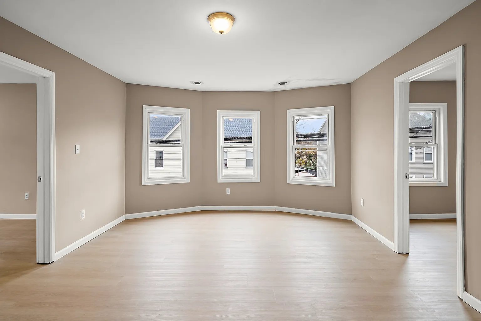 Paterson Apartment: 113 E Main St