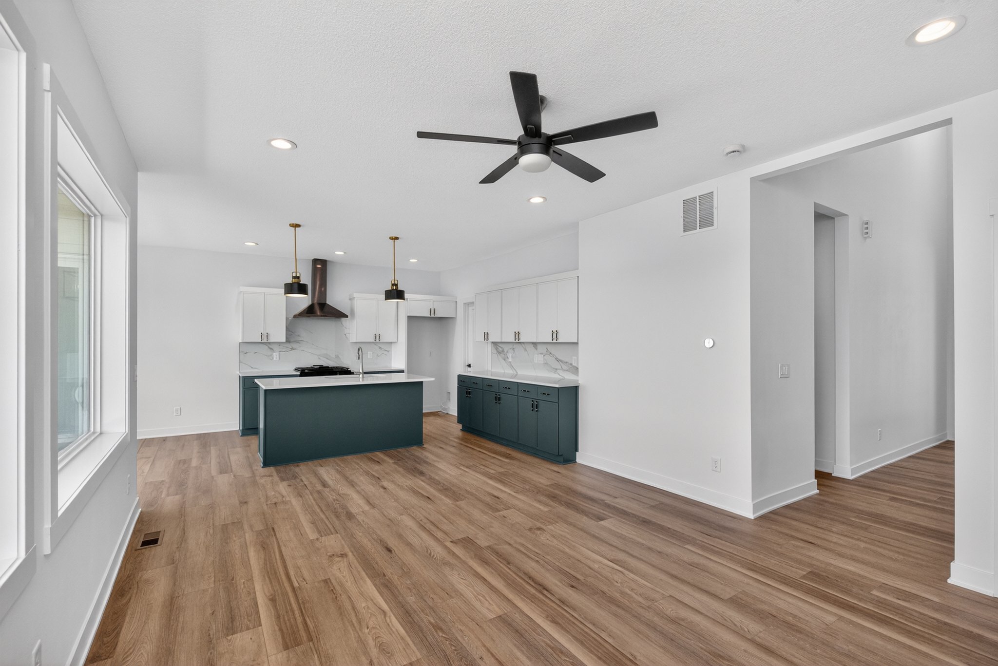 WAUKEE House: 1130 NW Sproul Dr