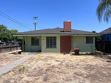 Fresno House: 2905 E Lamona Ave