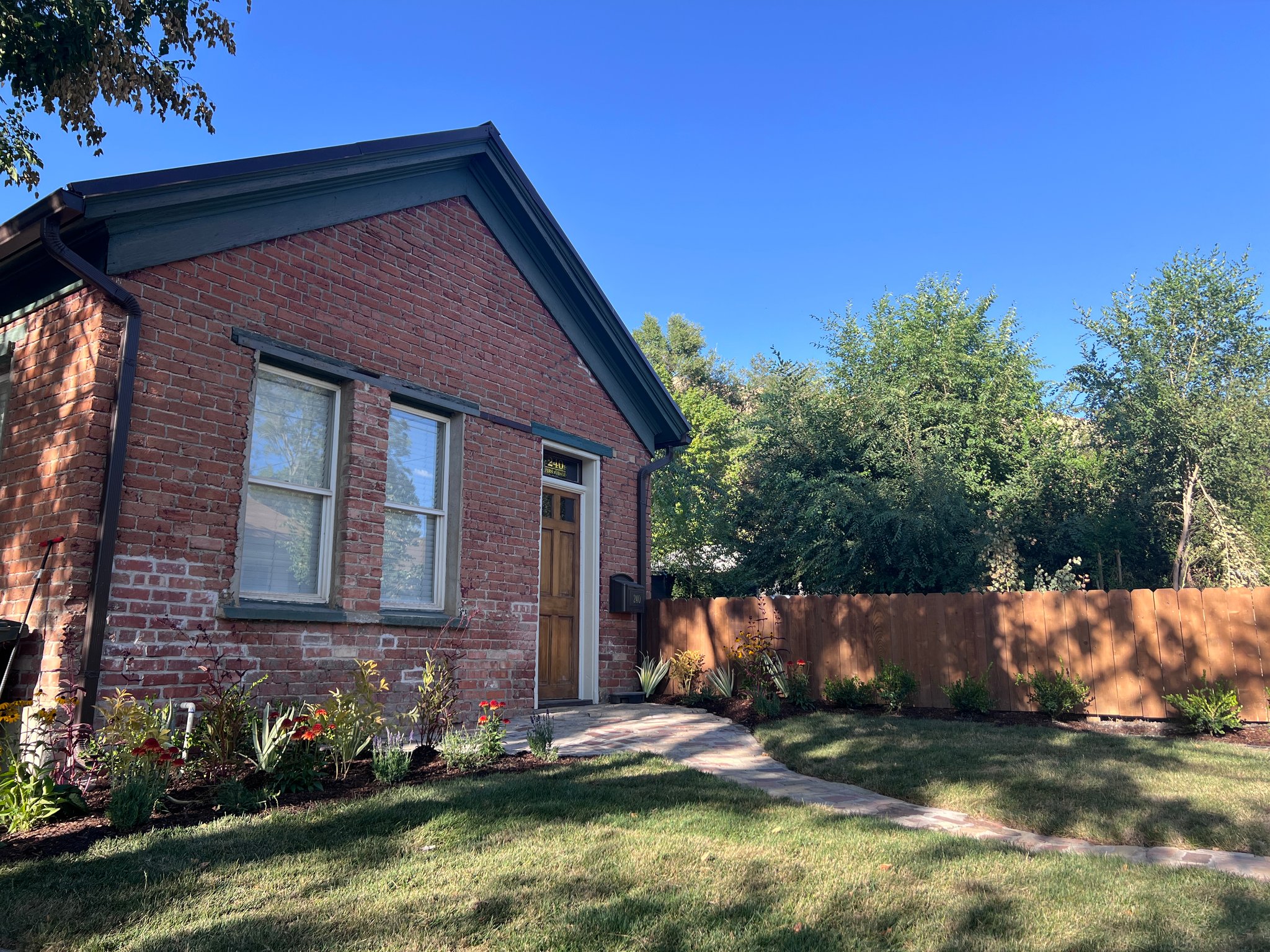 Salt Lake City House: 240 W Fern Ave
