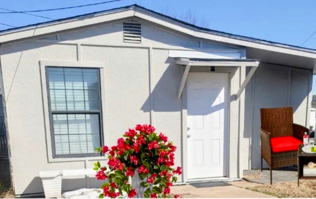 Oklahoma City House: 808 N JANEWAY AVE