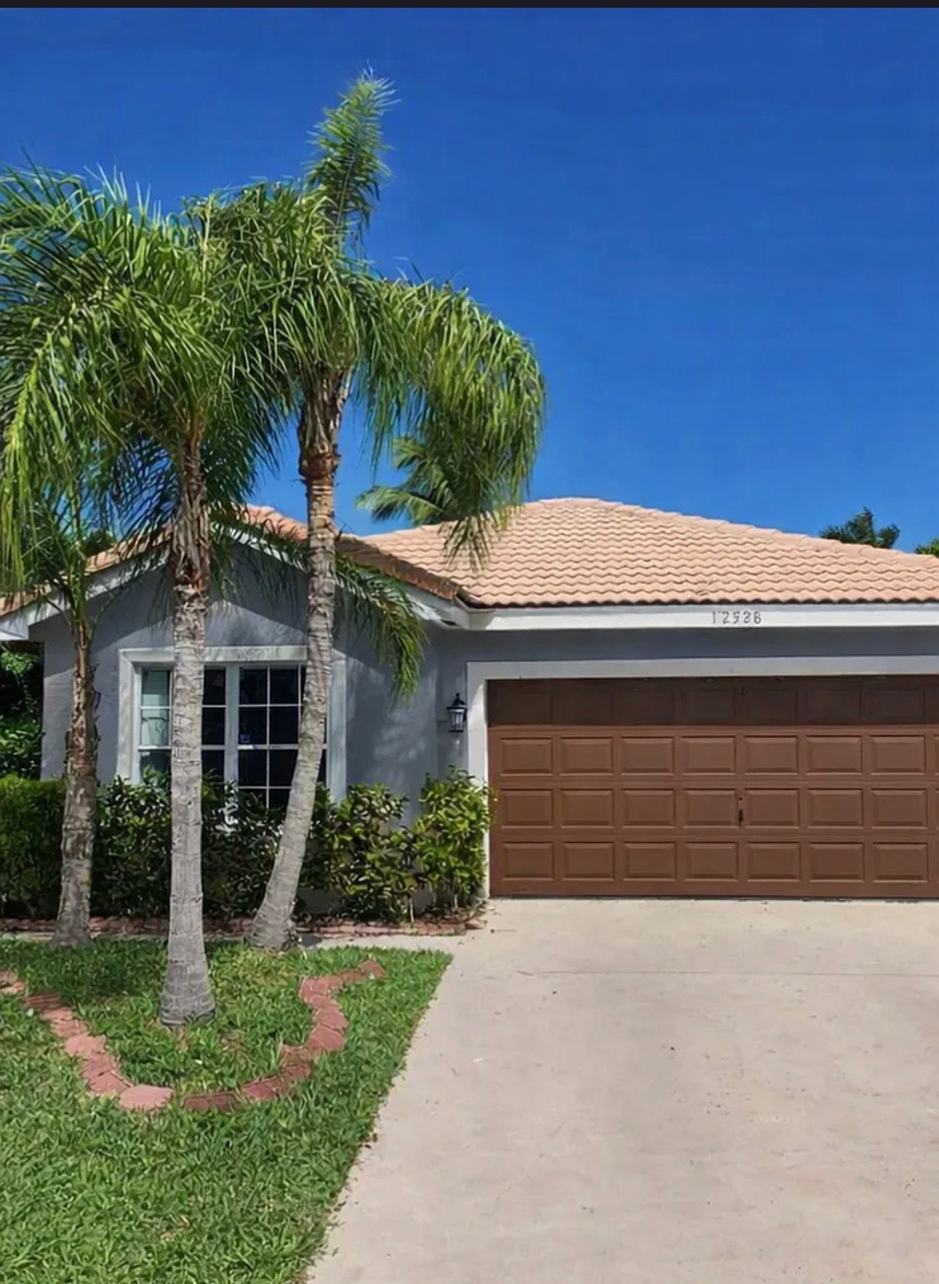 Hollywood House: 17398 sw 22nd ct