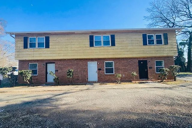 CHARLOTTE Multiplex: 3811 Alabama ave