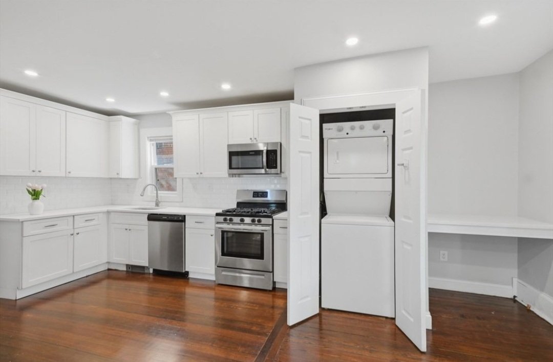 Boston Condo: 91 Burrell St