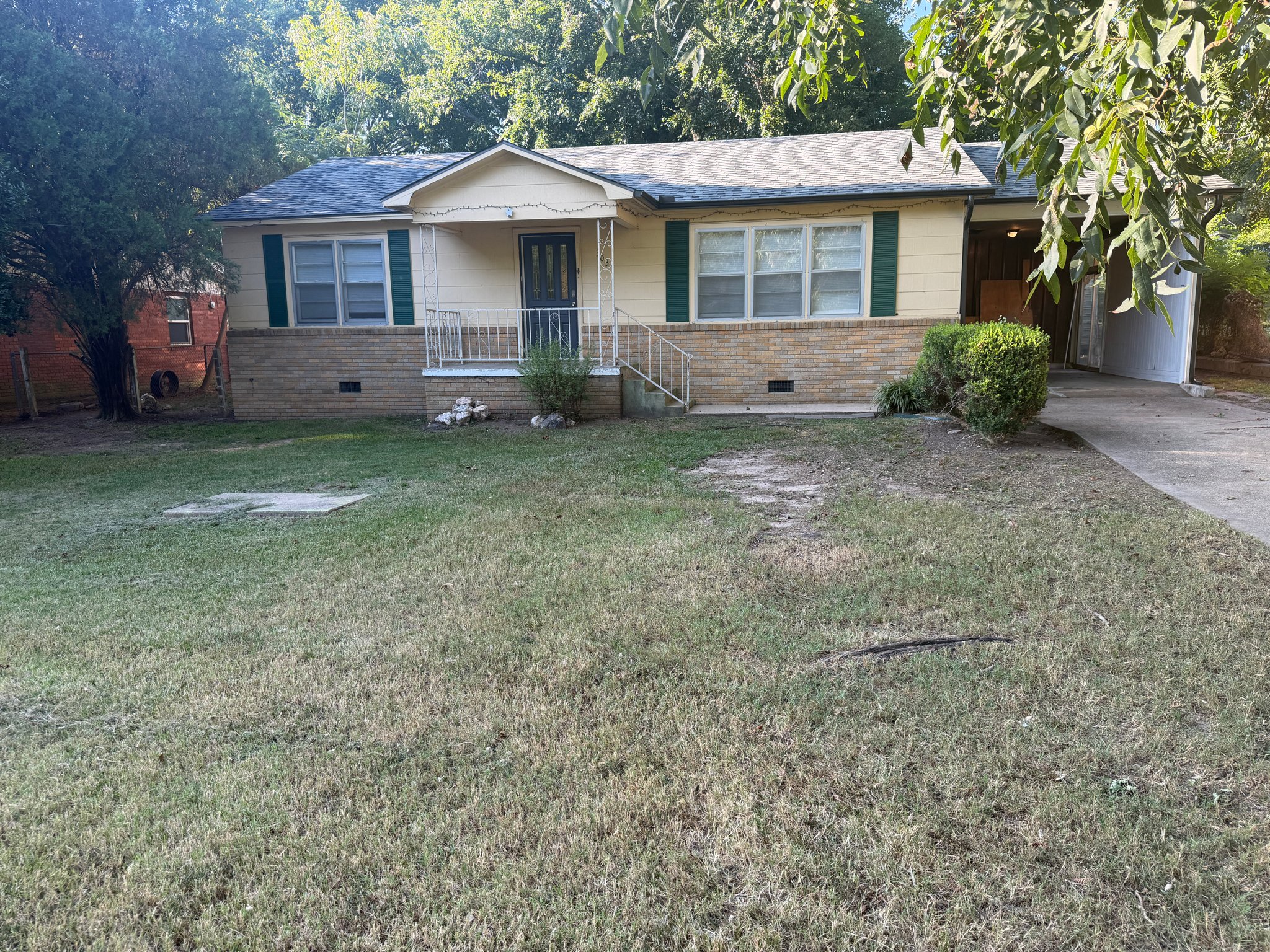 Hot Springs House: 303 Langston St