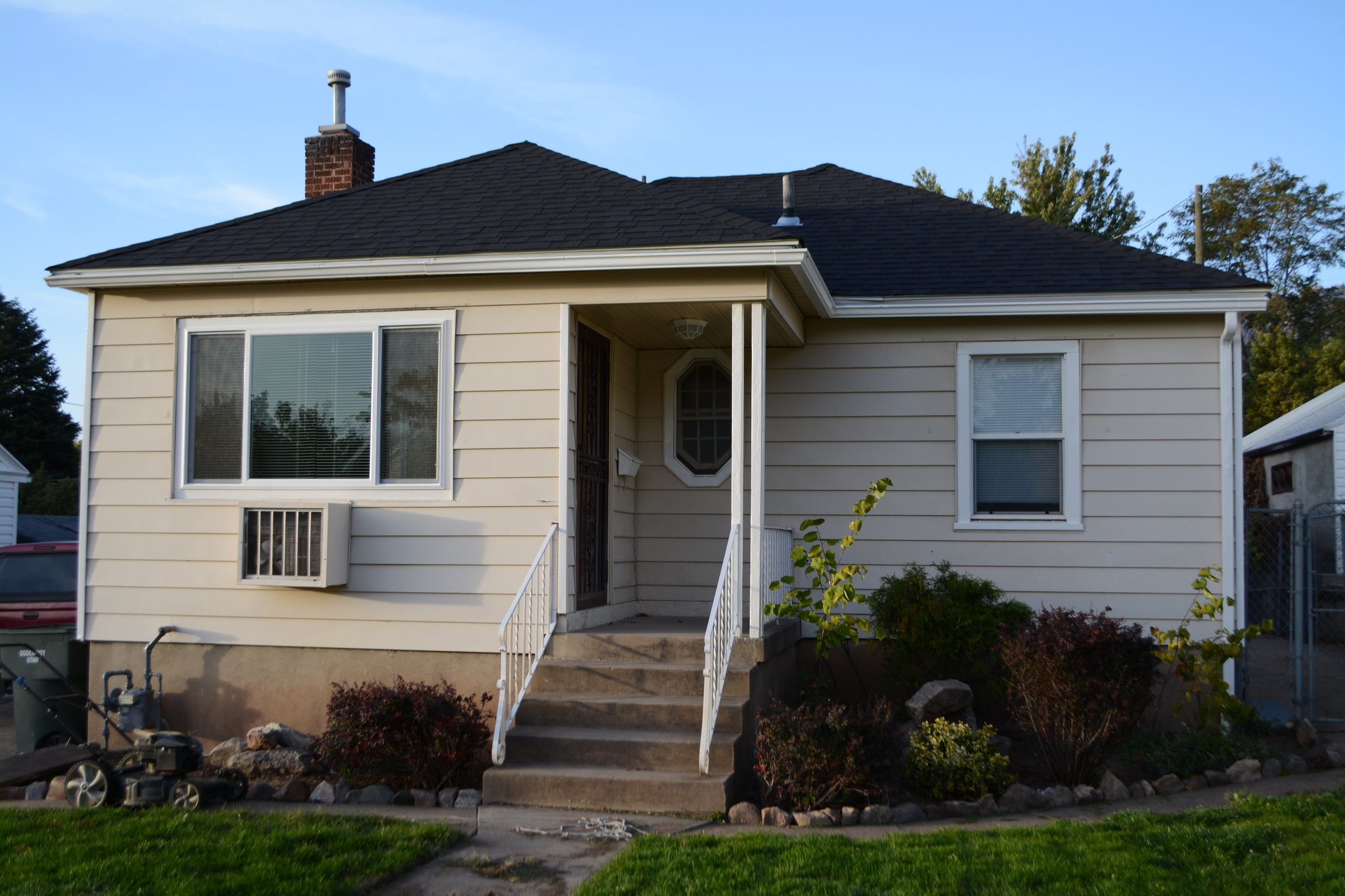 Ogden House: 1648 Cahoon St