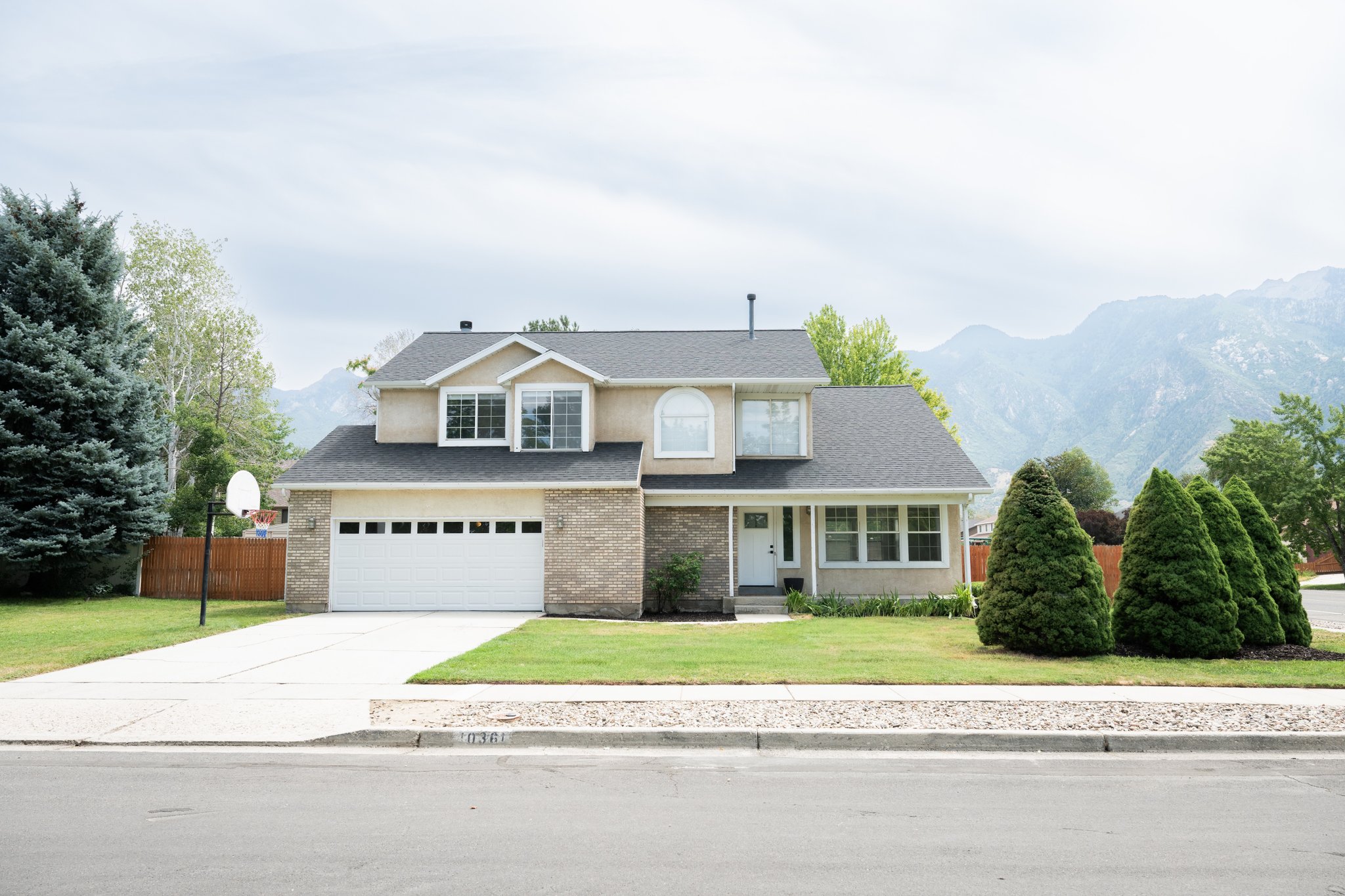Sandy House: 10361 S Ashley Park Dr