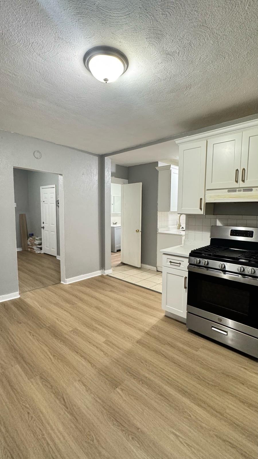 Chelsea Apartment: 167 Walnut St Chelsea, MA 02150