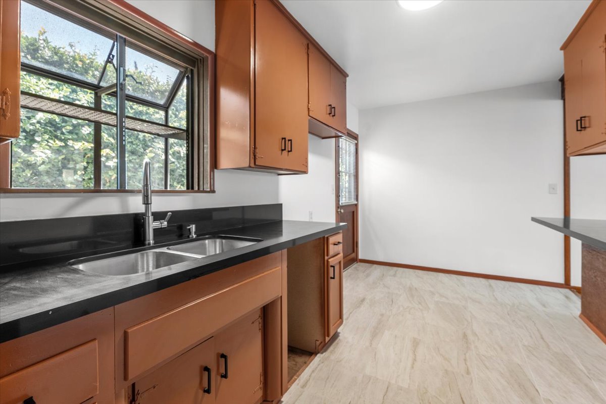 Venice Multiplex: 1127 Harrison Ave