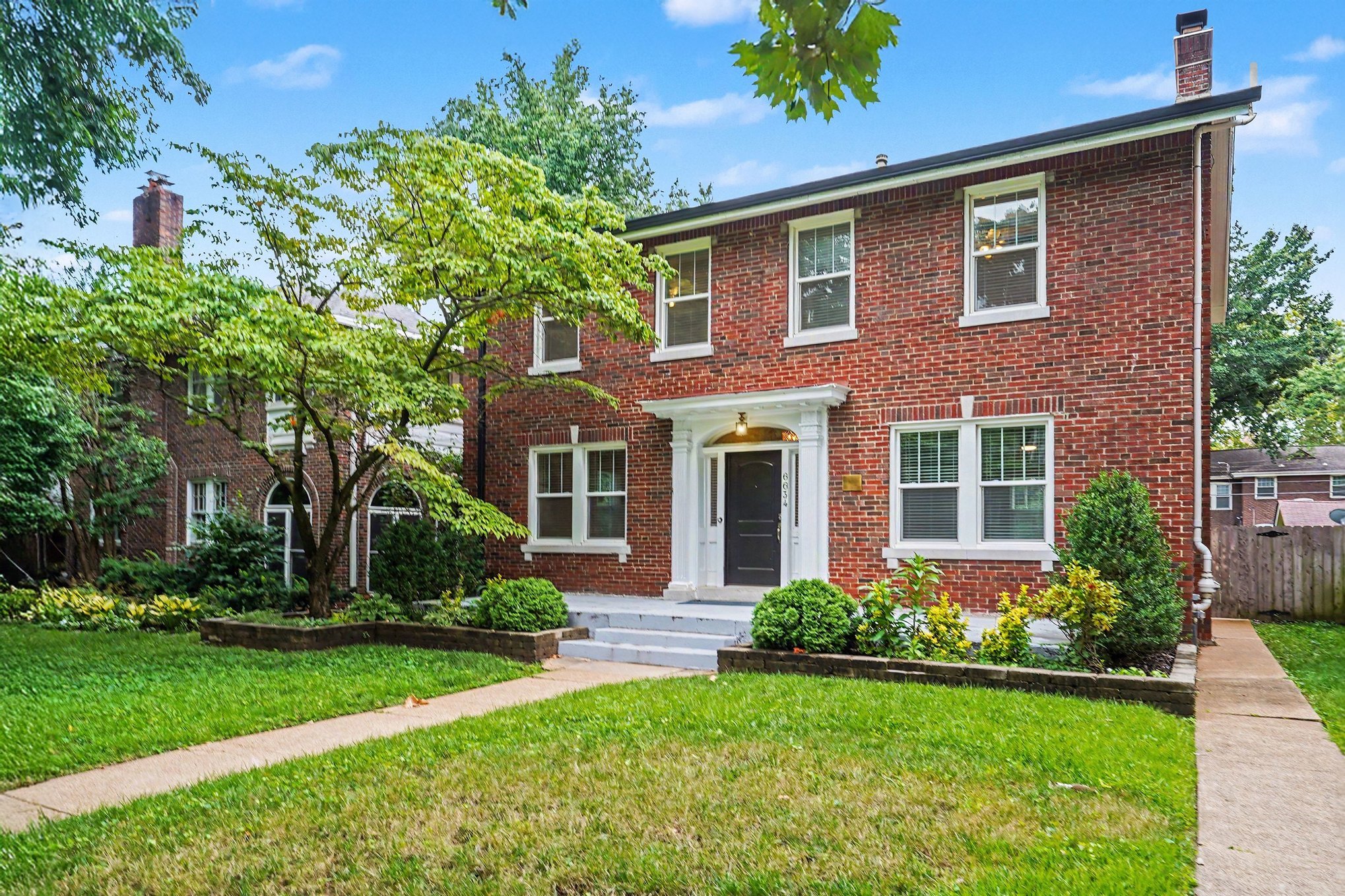 Saint Louis House: 6634 Pershing Ave