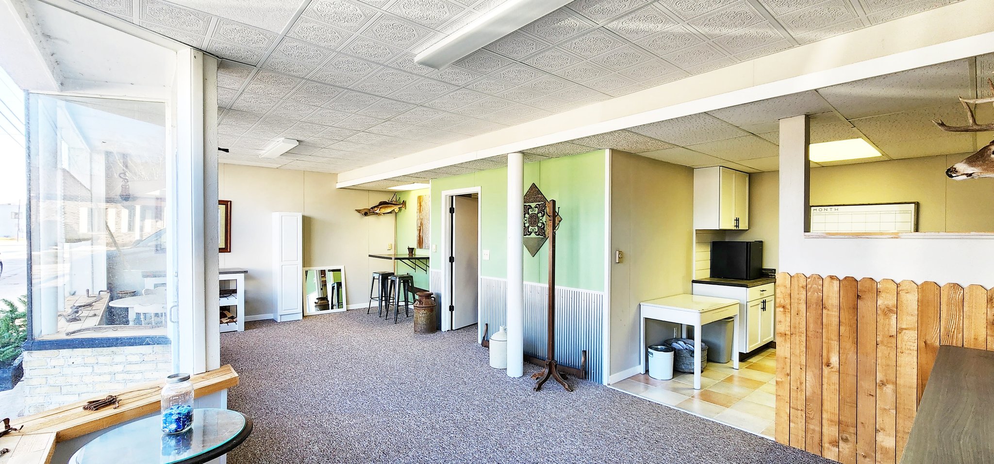 Mishicot Apartment: 308 E Main St.