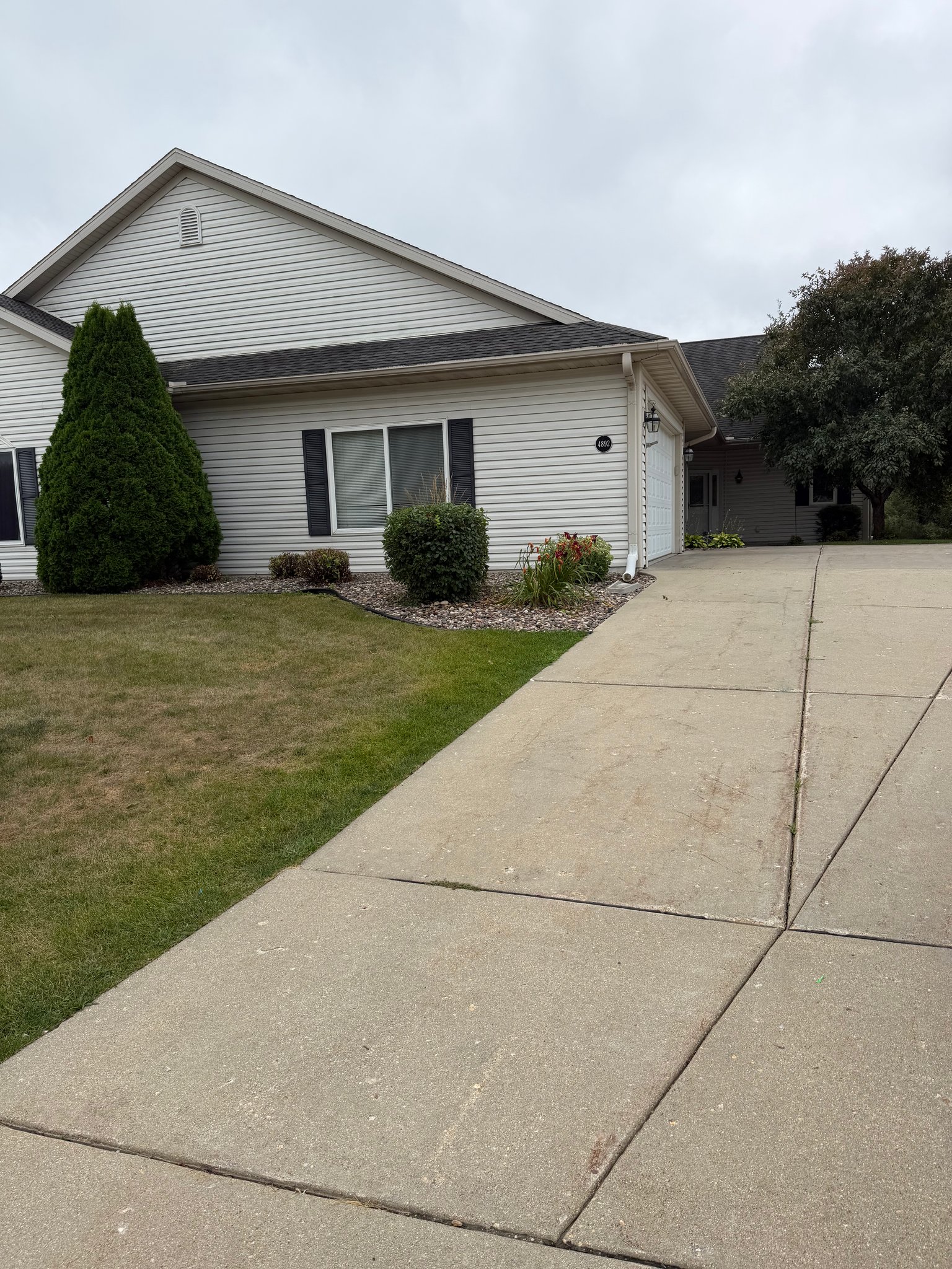Milton Townhome: 4892 Monarch Dr