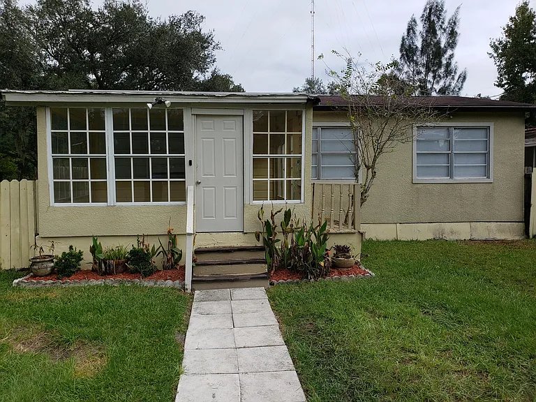 Orlando House: 139 S Pine Hills Road