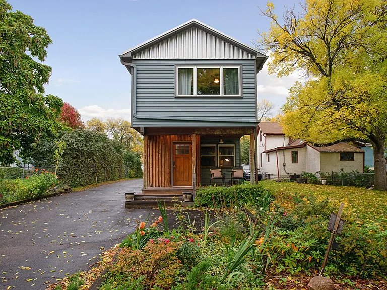 Minneapolis Condo: 422 2nd St NE